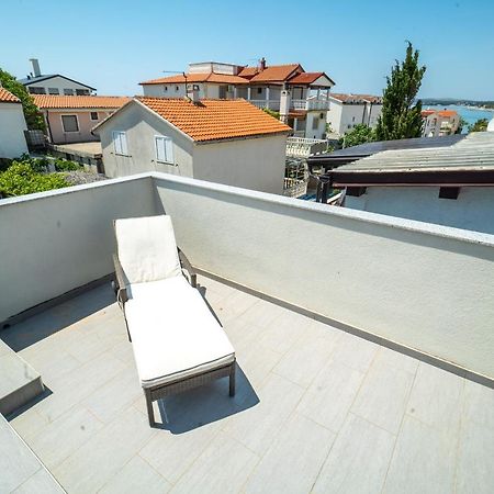 Villa Lulic Вир Экстерьер фото