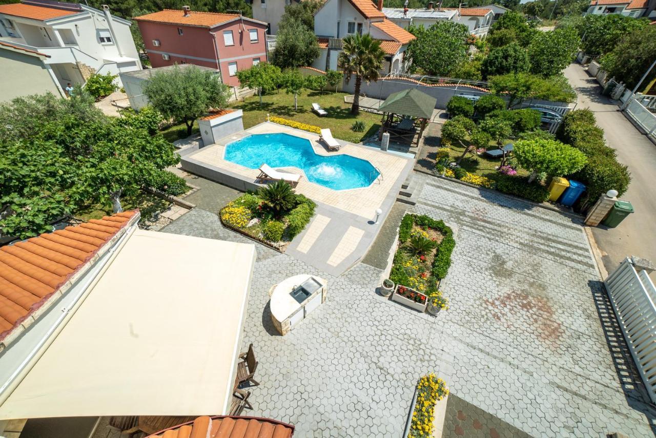 Villa Lulic Вир Экстерьер фото